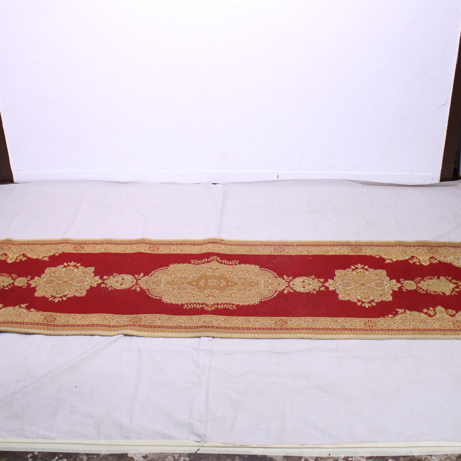 European Estate Runner Rug - Gold & Red (1 of 5)