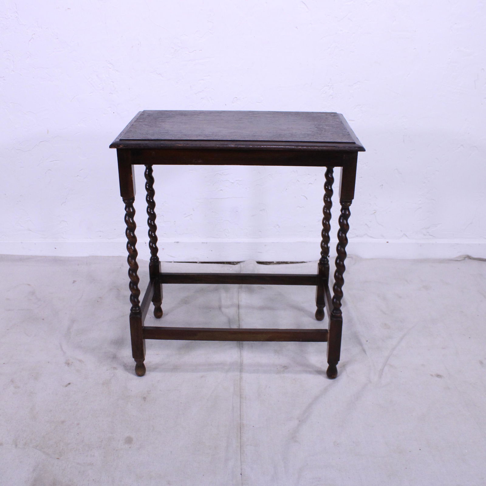 Oak Barley Twist Side Table (1 of 3)