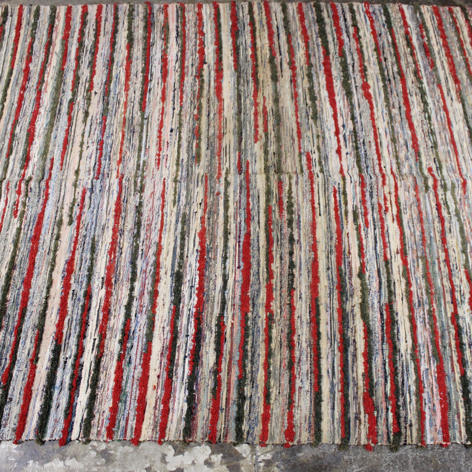 Vintage Swedish Rag Rug, Green & Red  - 6 ft x 9.5 ft (1 of 5)