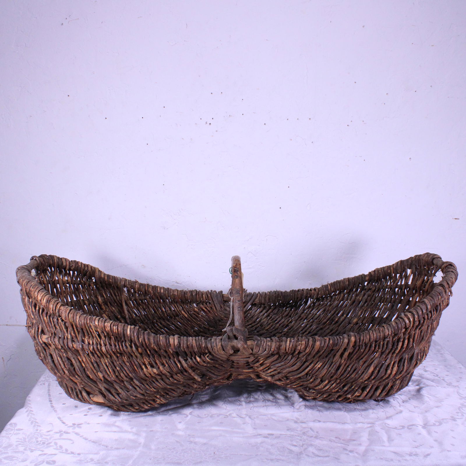 Vintage English Market Basket (1 of 4)