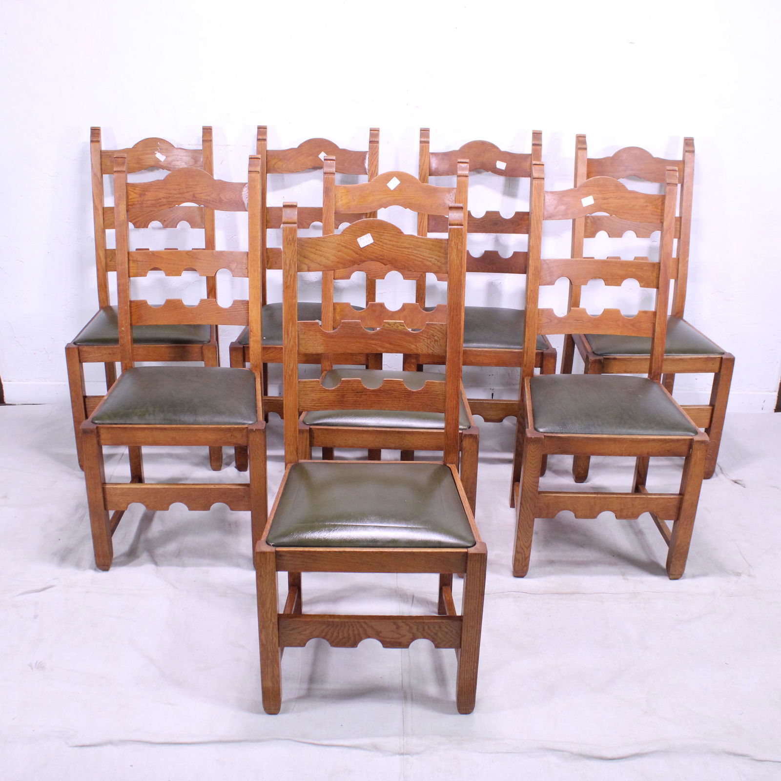 Set of 8 Oak Chairs with Leather Seats (1 of 6)