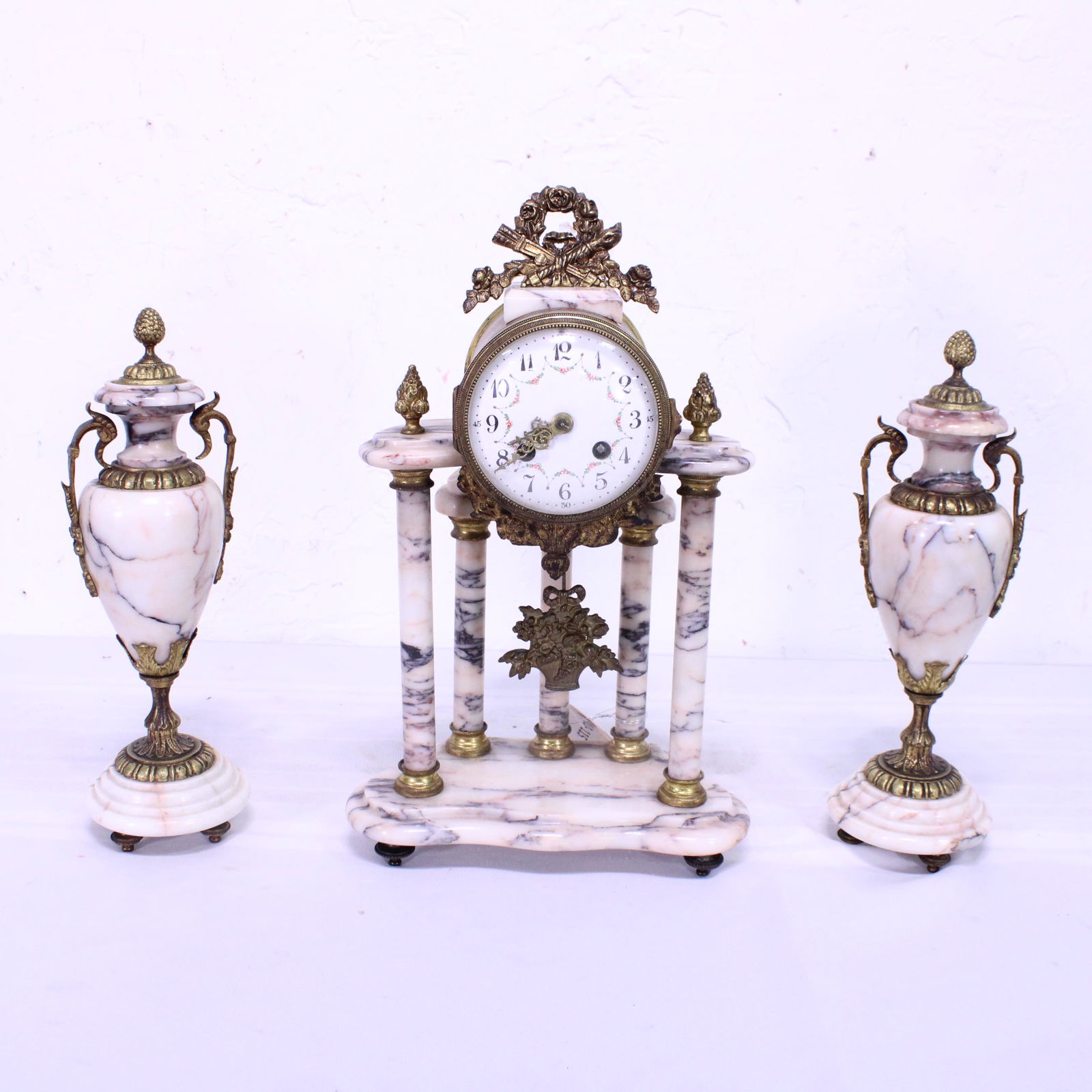 3pc French Marble / Brass Mantle Clock (1 of 4)