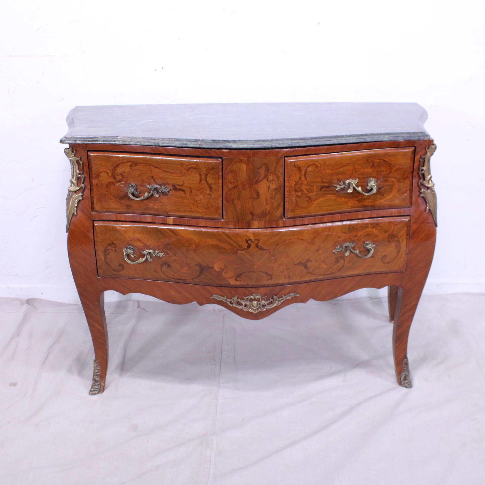 Green Marble Top 3 Drawer Commode: Green Marble Top 3 Drawer Commode - 34 in tall x 46 x 22