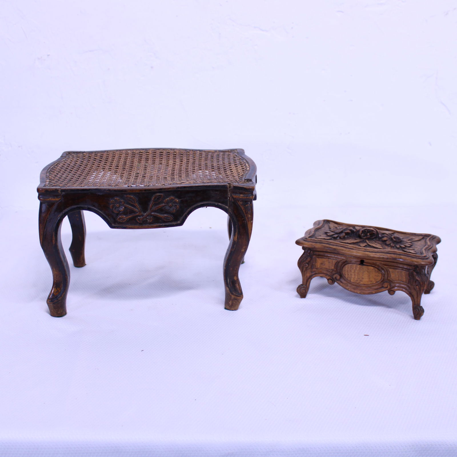 Small Caned Top Stool and Carved Box: Small Caned Top Stool and Carved Box