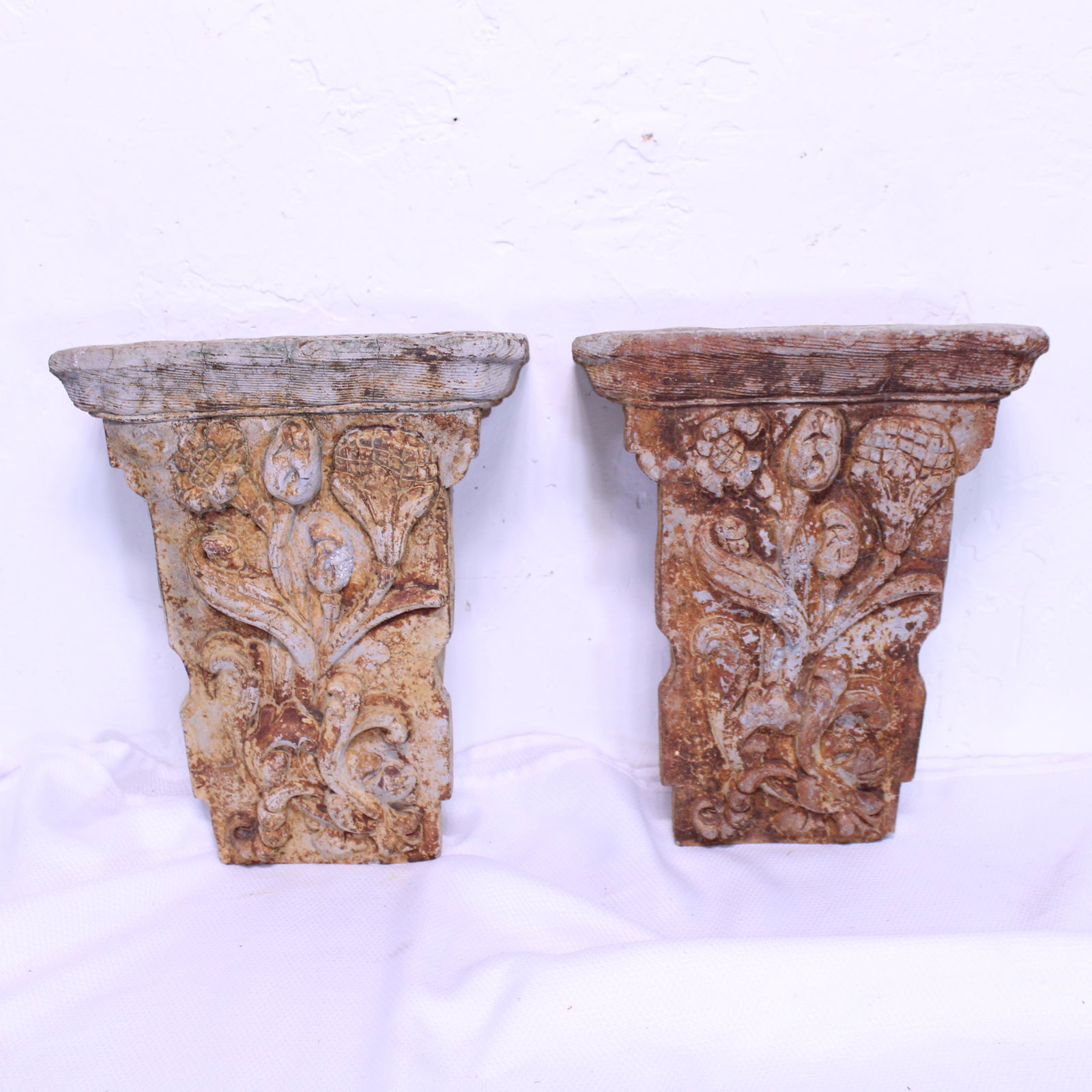 Pair of Stone Wall Shelves: Pair of Stone Wall Shelves - 15 in x 12 x 7