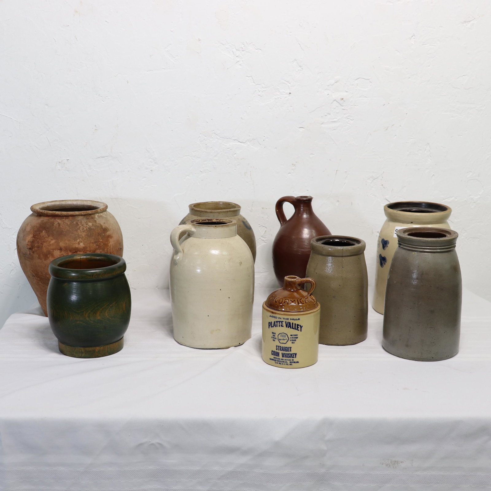 9 Pieces Assorted Crocks / Jugs: 9 Pieces Assorted Crocks / Jugs - Largest is 11 in tall x 10