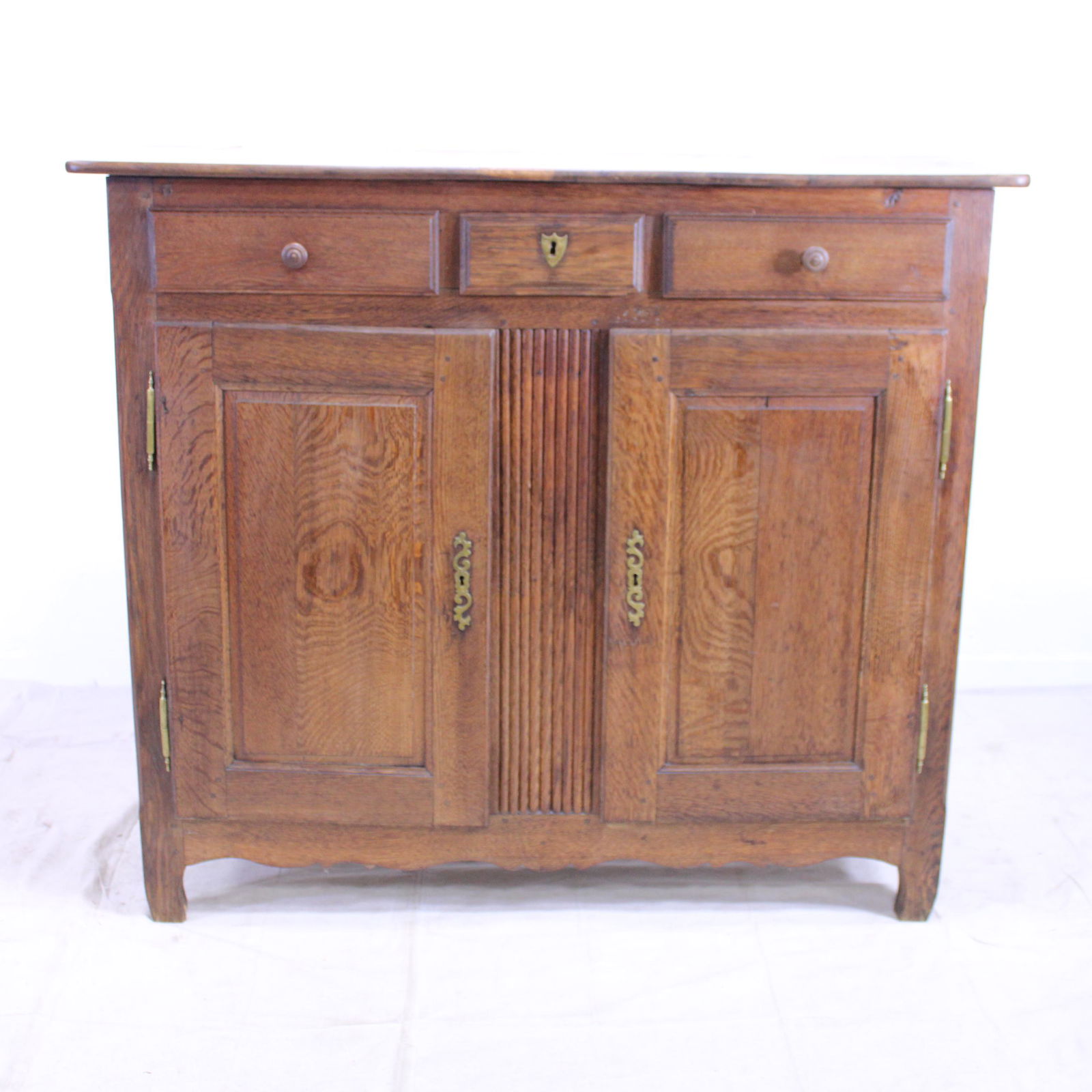 3 Drawer Over 2 Door Oak Base (1 of 4)