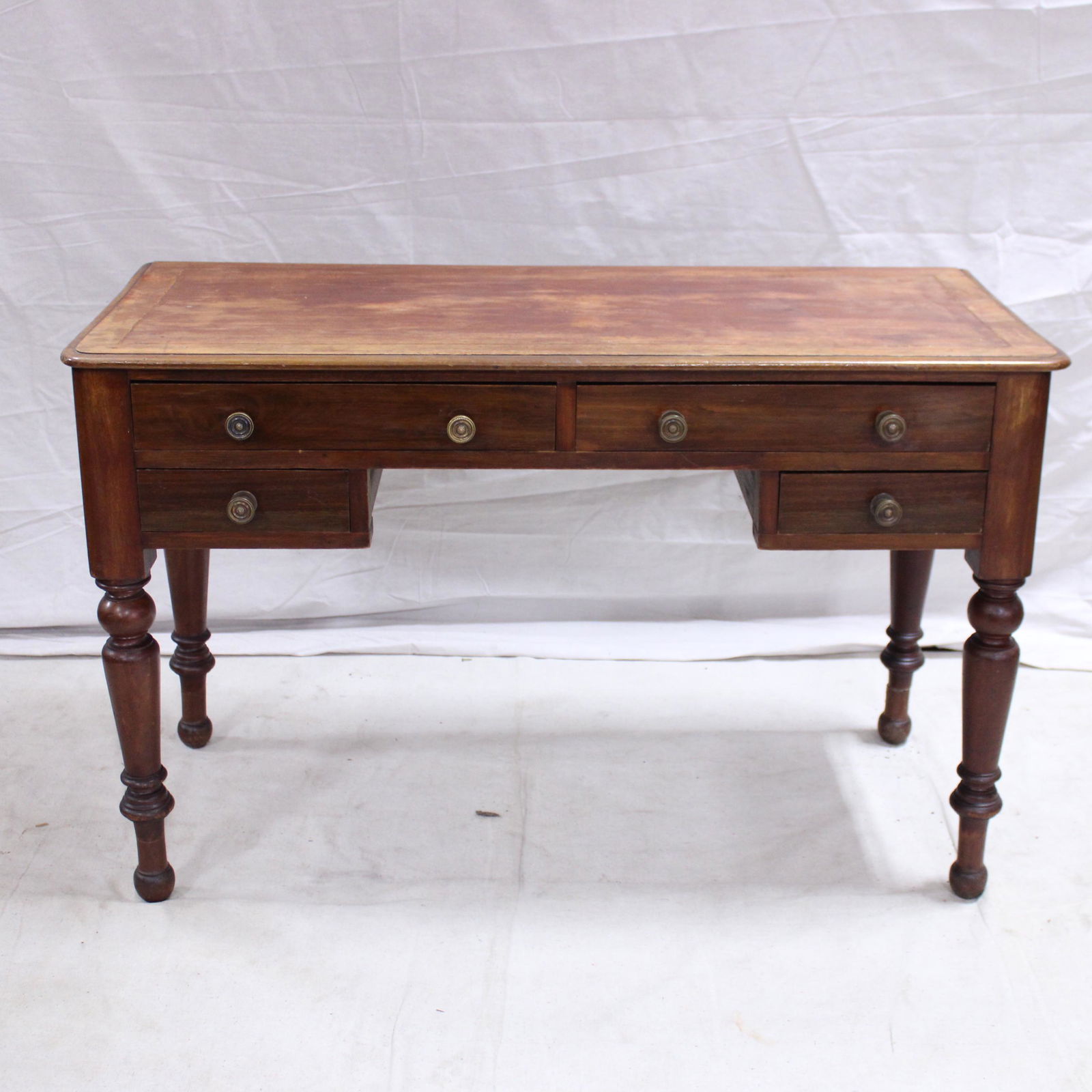 American Four Drawer Desk (1 of 7)