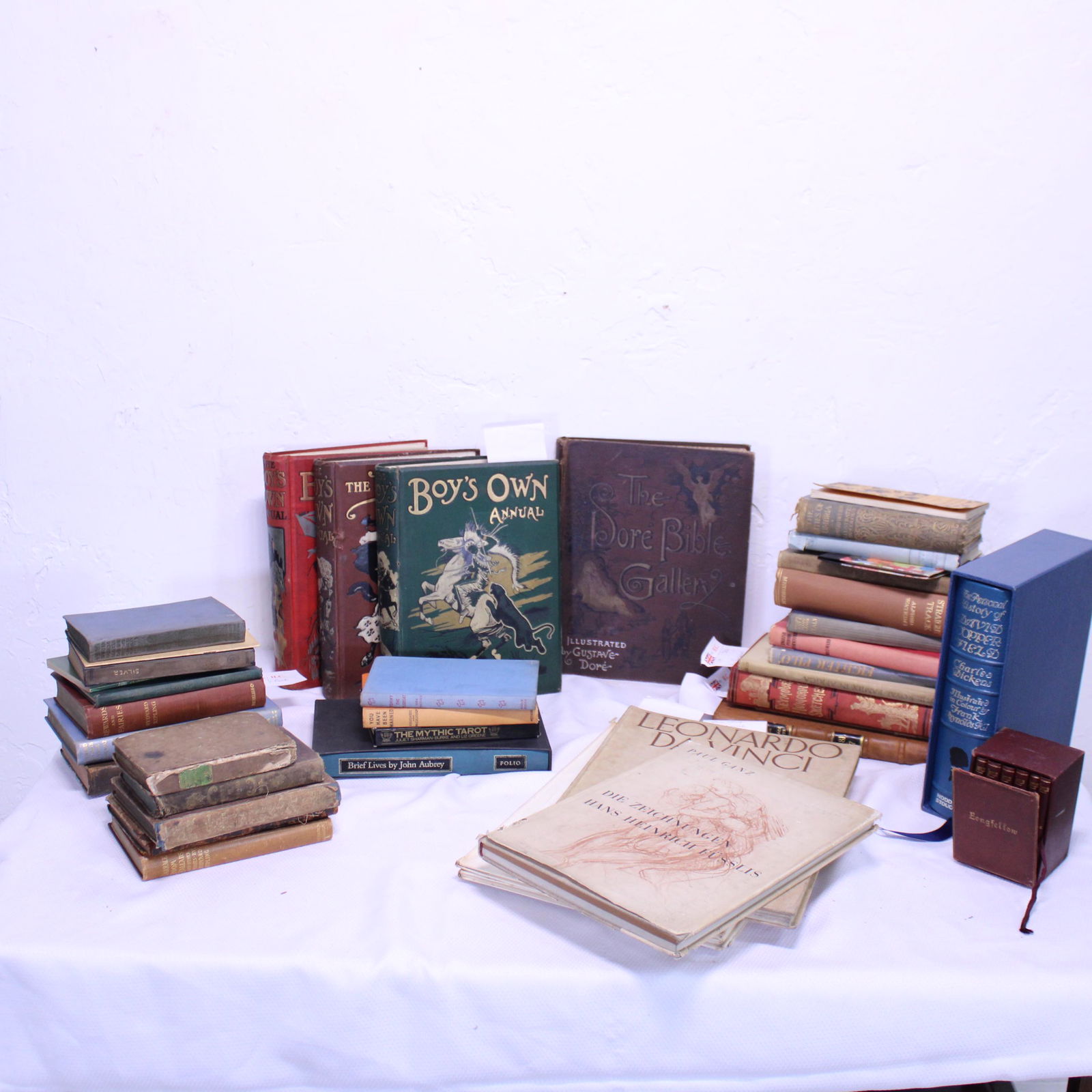 Lot of 38 Vintage British Books (1 of 8)