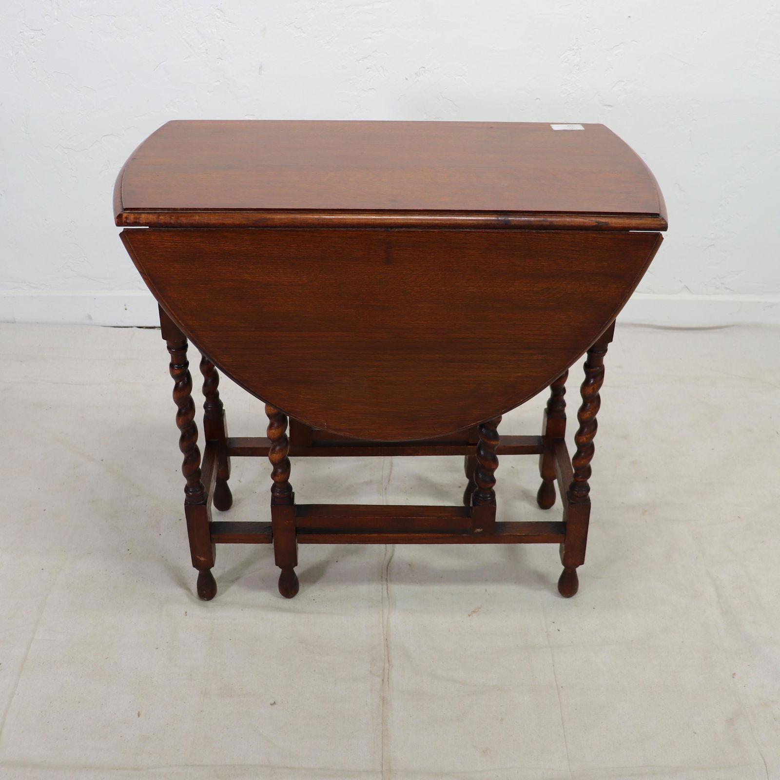 British Oak Drop Leaf Table: British Oak Drop Leaf Table - 29 in tall x 21 x 16 when closed ( Plus two 14 in leaves)