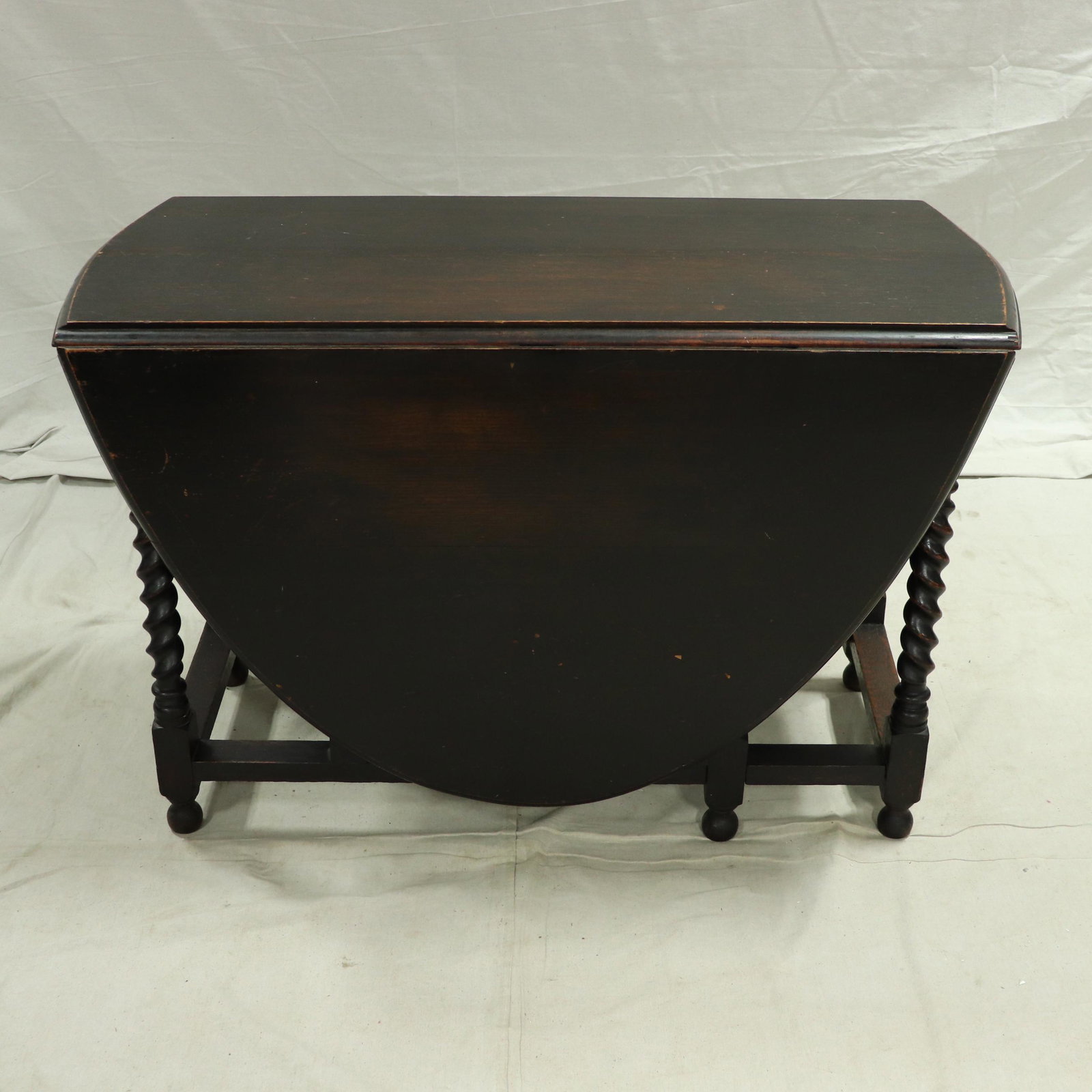 British Oak Drop Leaf Barley Twist Occasional Table: British Oak Drop Leaf Barley Twist Occasional Table - 29 in tall x 69 x 44 when open