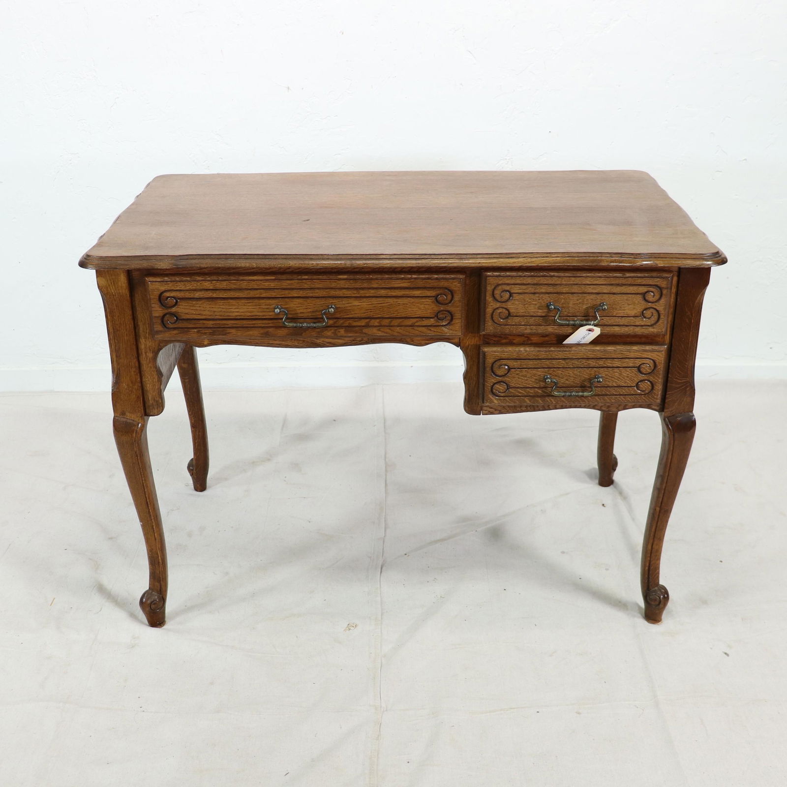 Country French Style Desk in Oak (1 of 7)