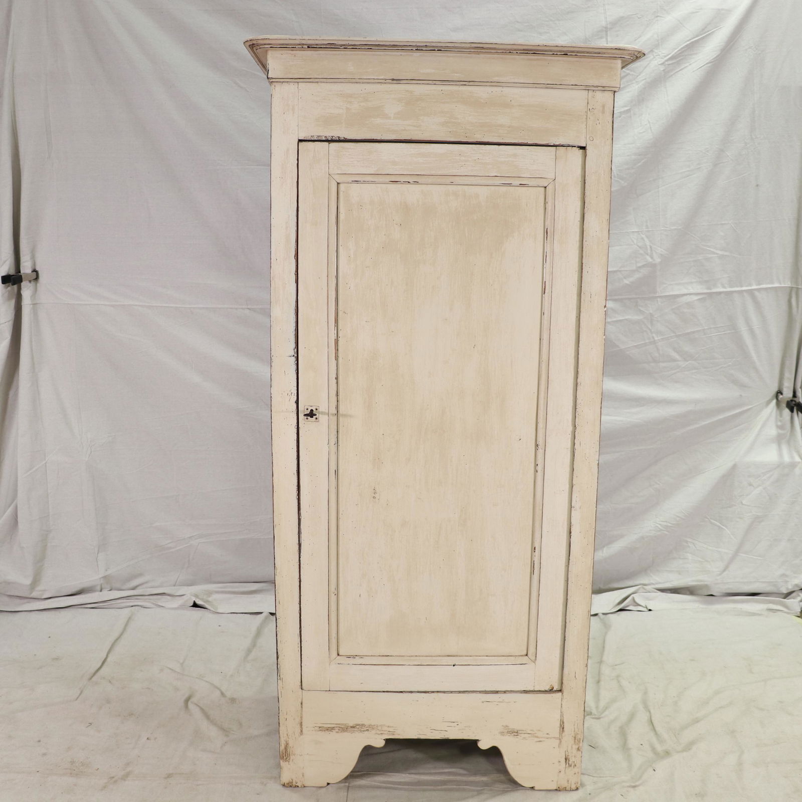 Painted Rustic French Single Door Robe (1 of 4)