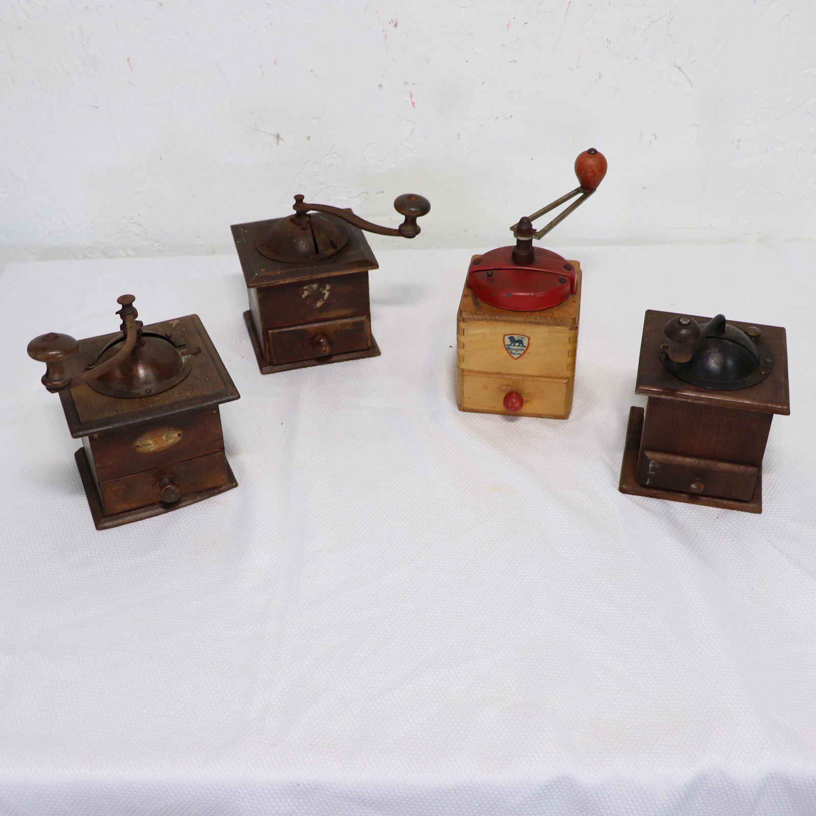 4 French Coffee Grinders (1 of 6)