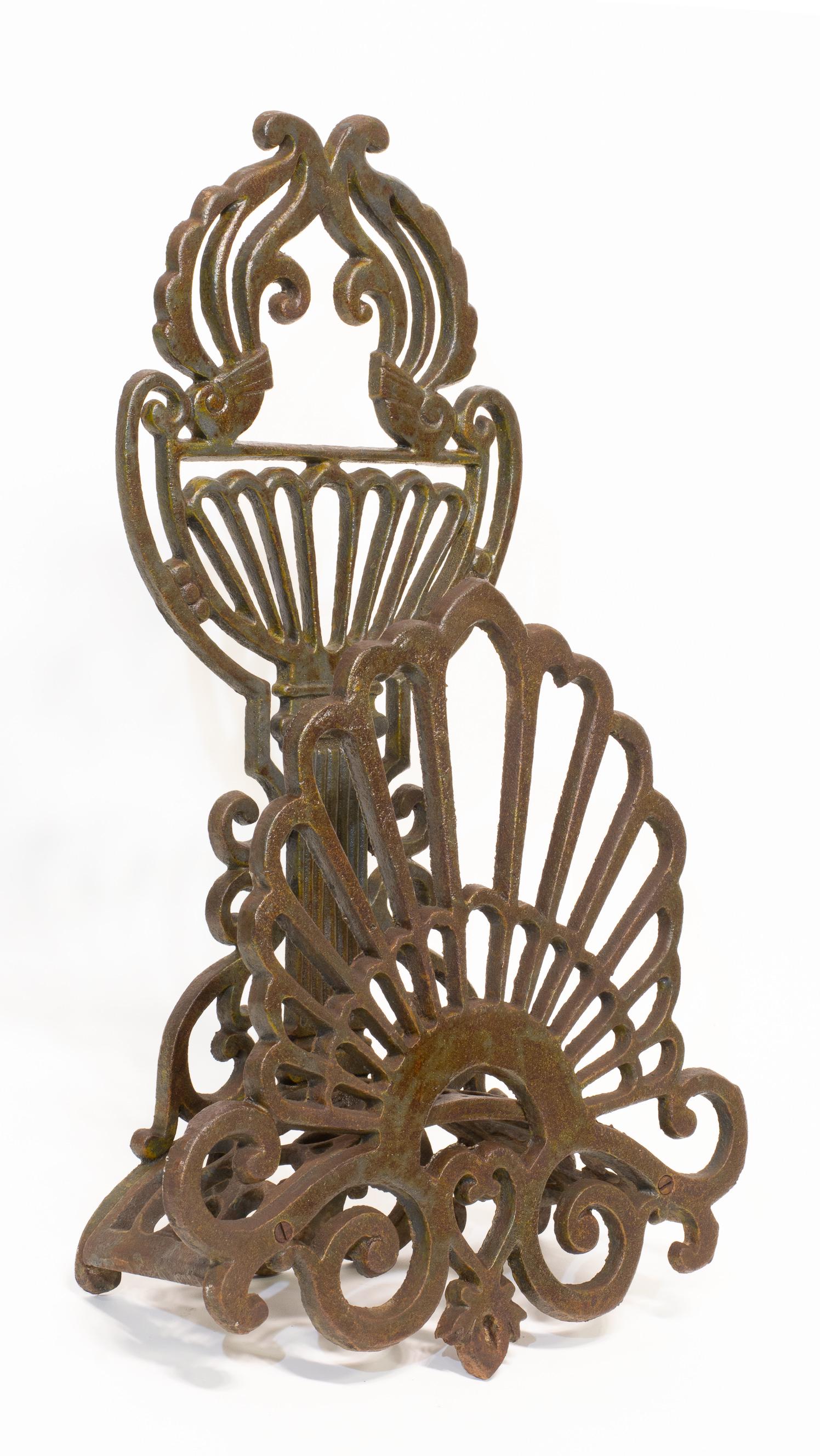 Ornate Cast Iron Garden Hose Rack (1 of 2)