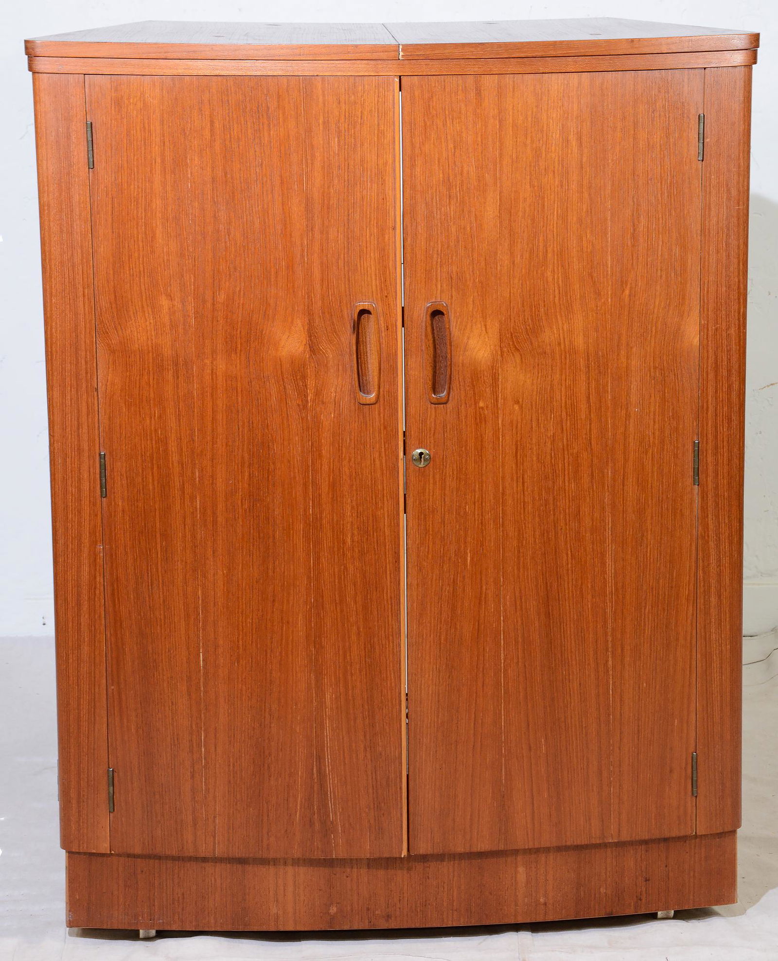 Teak Mid Century Fold Open Cocktail Bar by Turnidge (1 of 4)