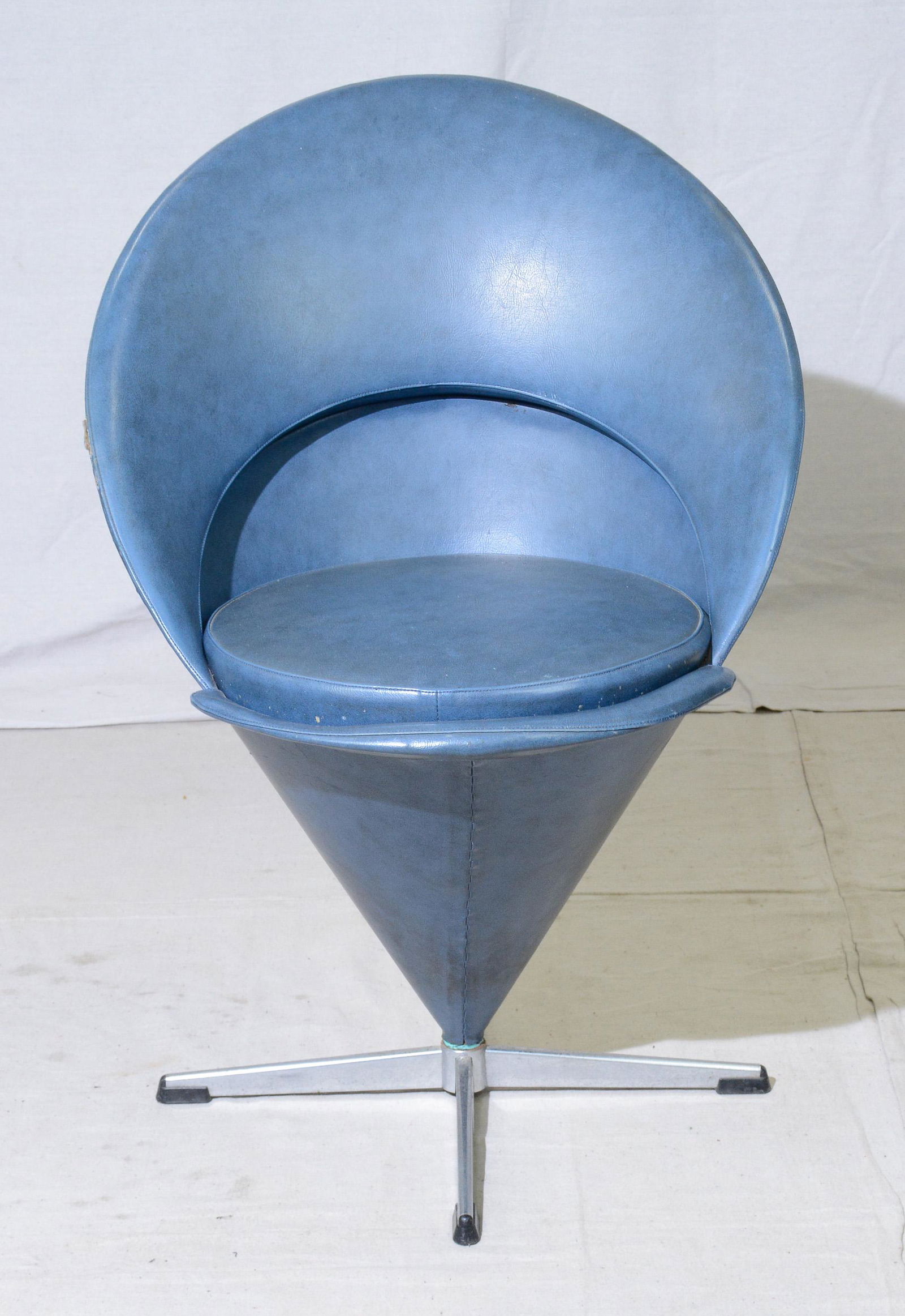 Blue Verner Pantone Cone Chair (1 of 3)