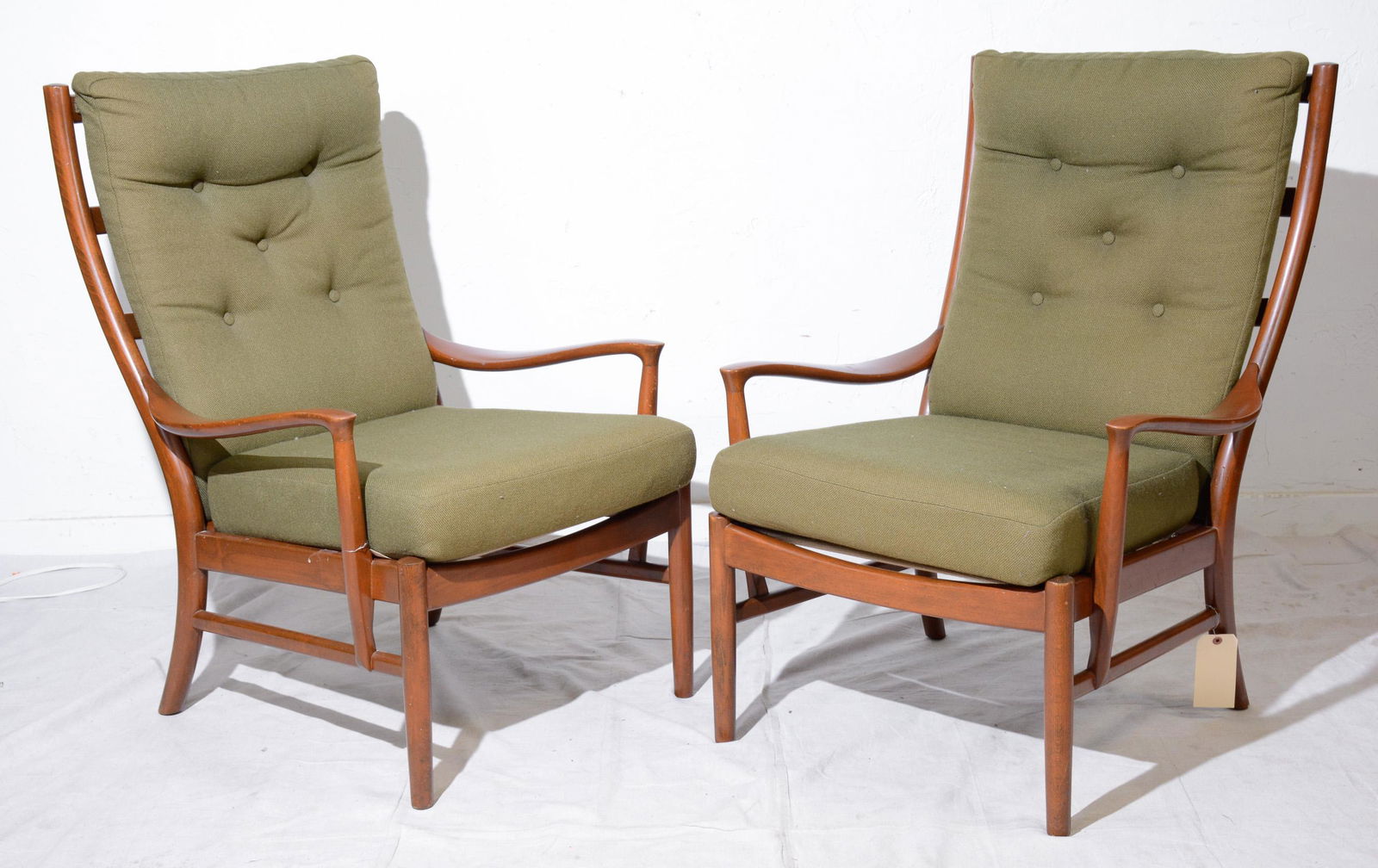 Pair Mid Century Modern Armchairs - Parker Knoll (1 of 4)
