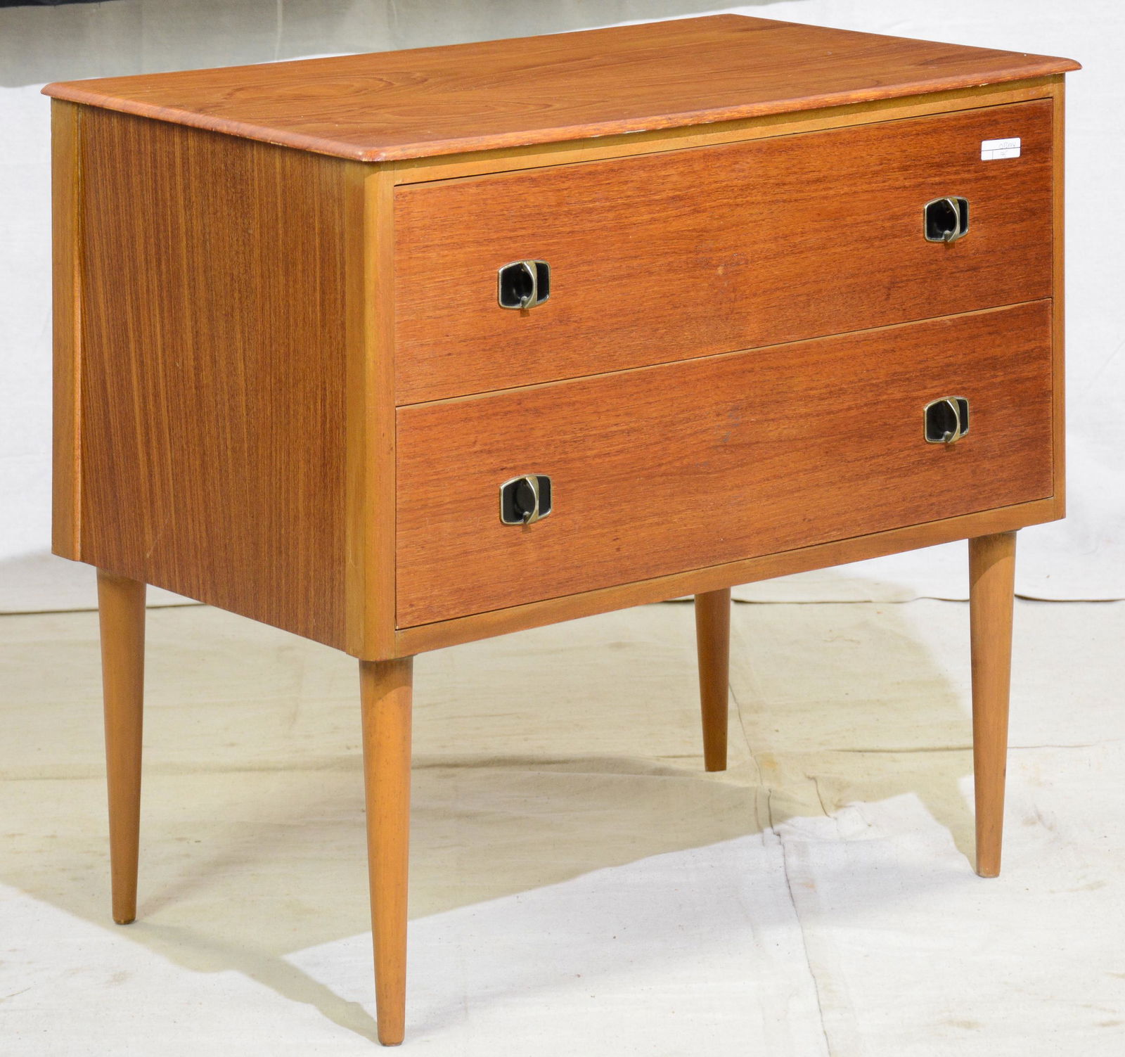 Mid Century Modern 2 Drawer Chest / Nightstand (1 of 3)