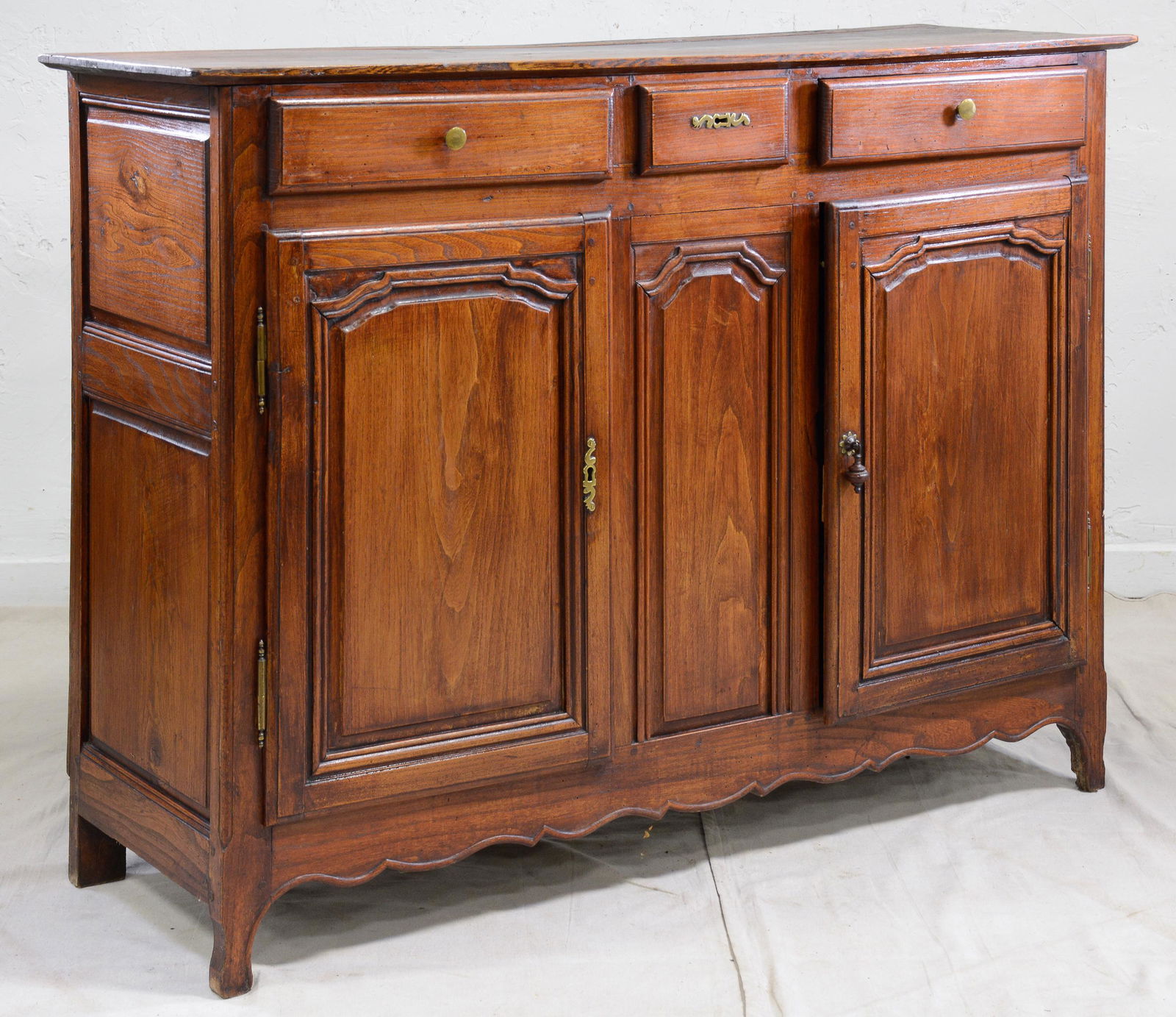 French 2 Door Sideboard /  Server in Oak (1 of 4)