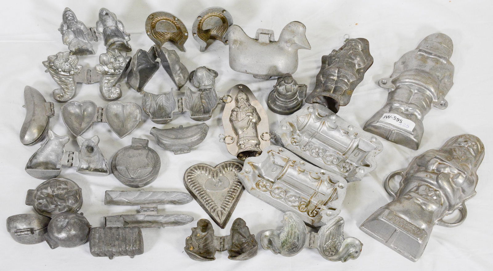 25 Vintage Chocolate Molds (1 of 4)
