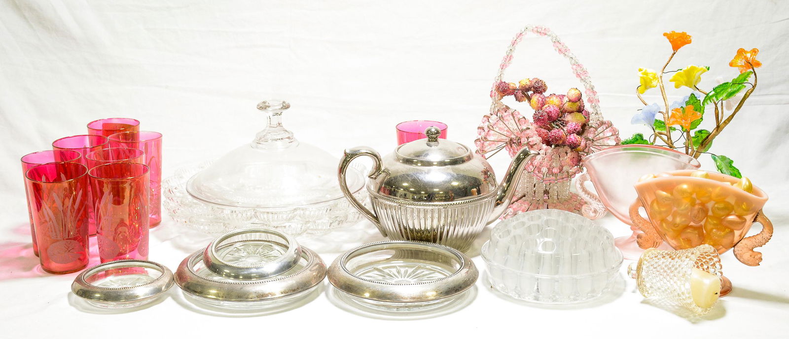 23pcs Assorted Glassware, Baskets, Etc. (1 of 4)