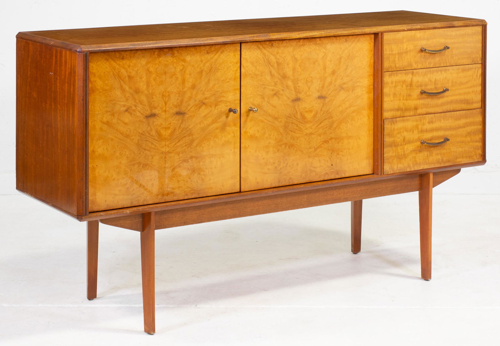 Mid Century Modern Sideboard by Golden Key (1 of 5)