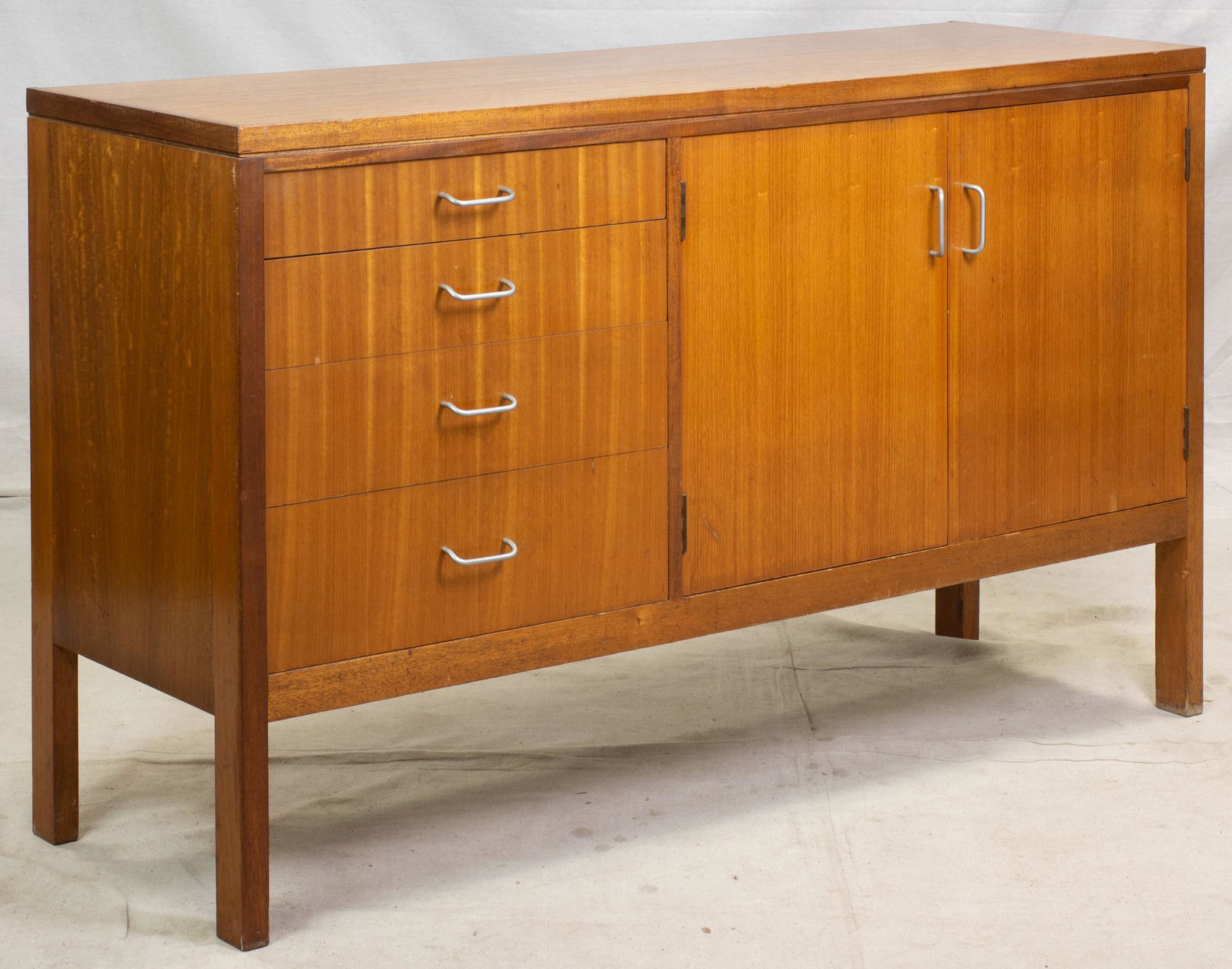 Mid Century Sideboard - Nissenbaum & Sons - 1968 (1 of 7)