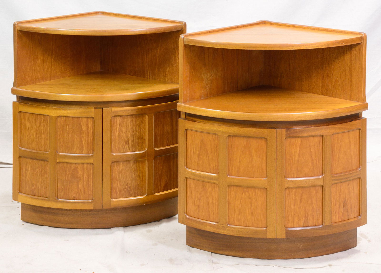 Pair of Mid Century Modern Corner Cabinets - Nathan (1 of 6)