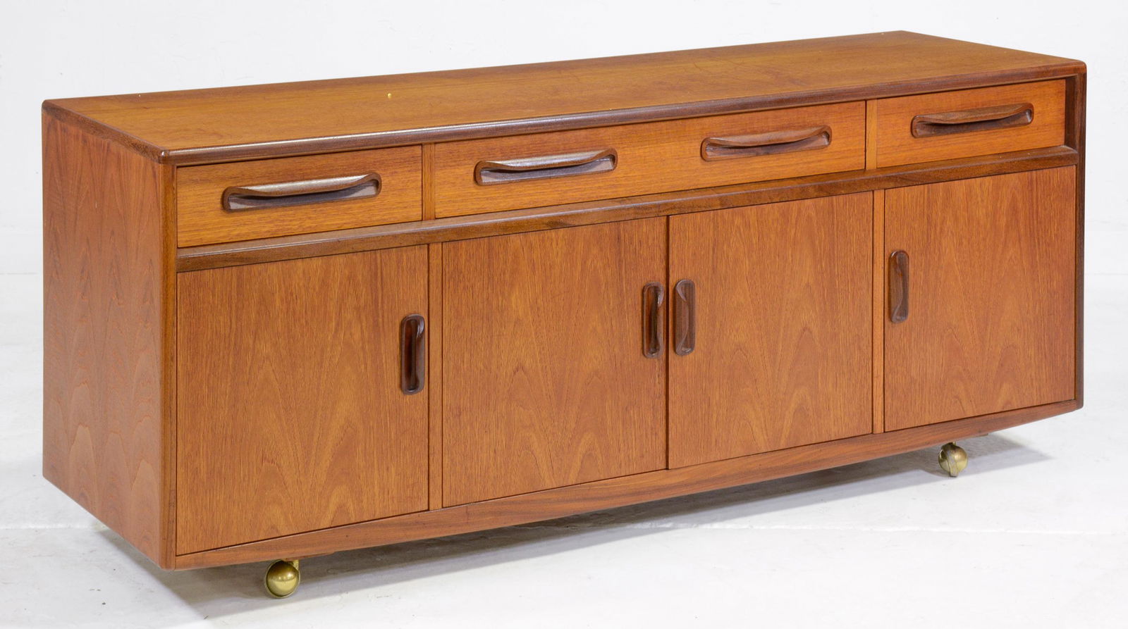 Mid Century Modern Low Gplan Sideboard (1 of 9)