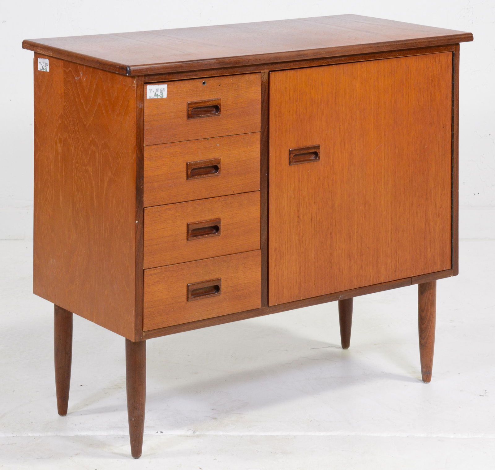 Mid Century Modern Sewing Cabinet (1 of 3)