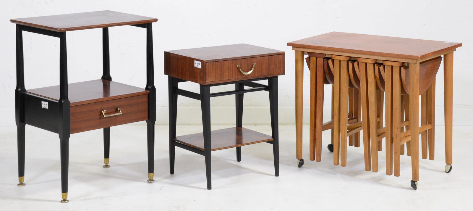 2 Mid Century Modern Side Tables & Nest of 5 Tables (1 of 4)