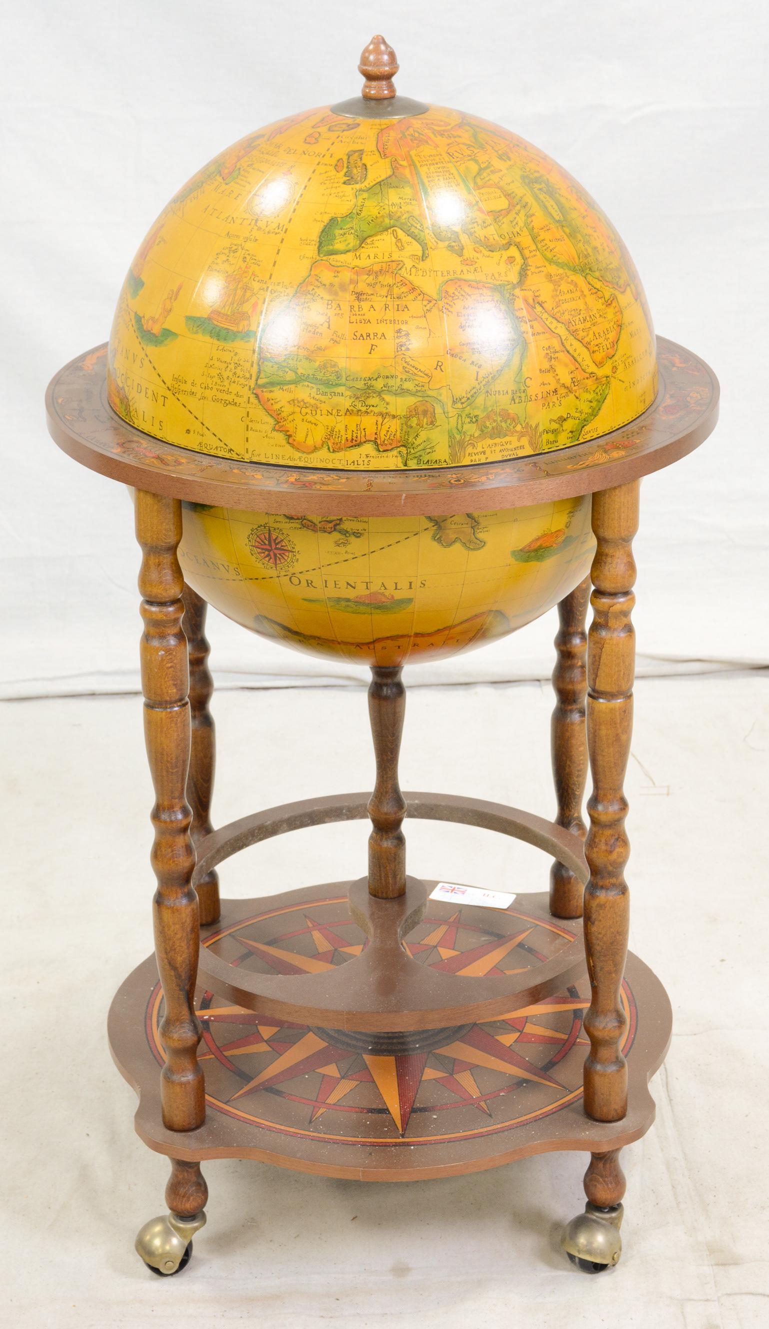 Globe Bar / Cocktail Cart (1 of 3)