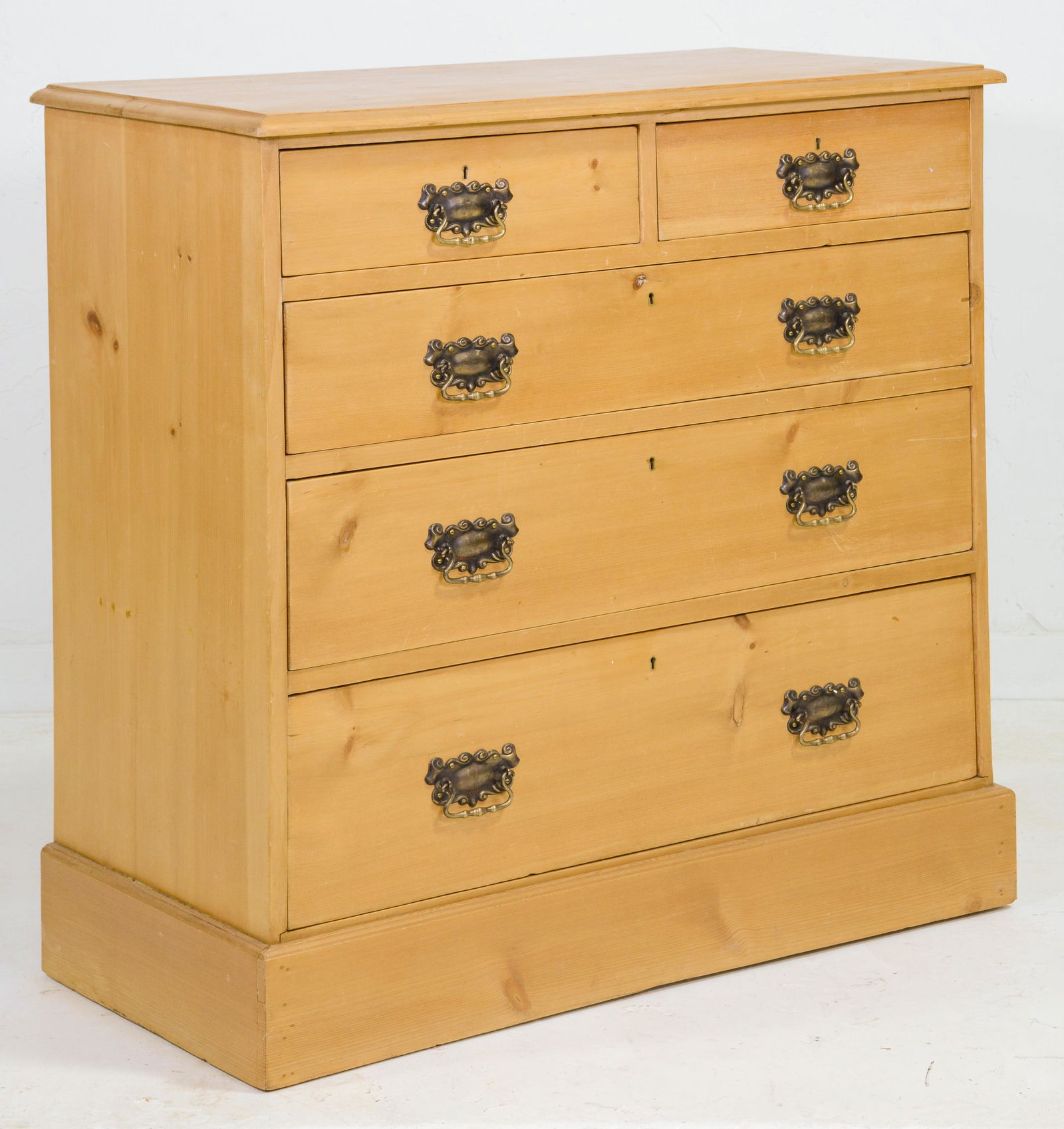 5 Drawer British Pine Chest (1 of 3)