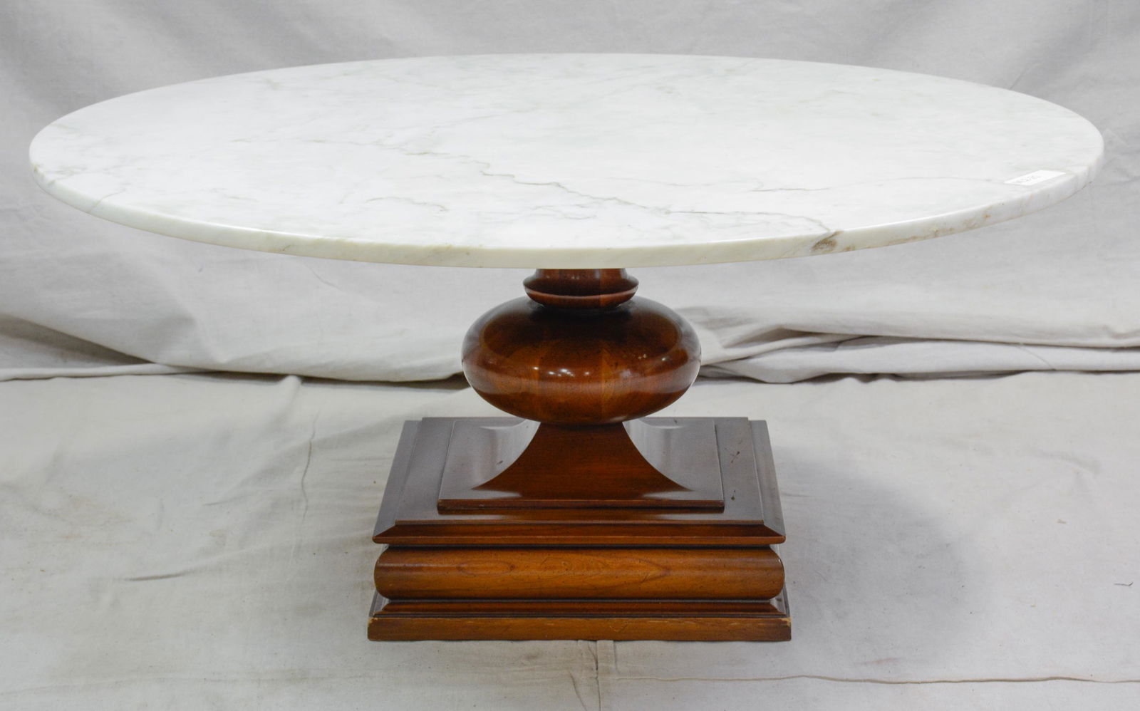 Round White Marble Top Coffee Table: Round White Marble Top Coffee Table - 18 in tall x 40
