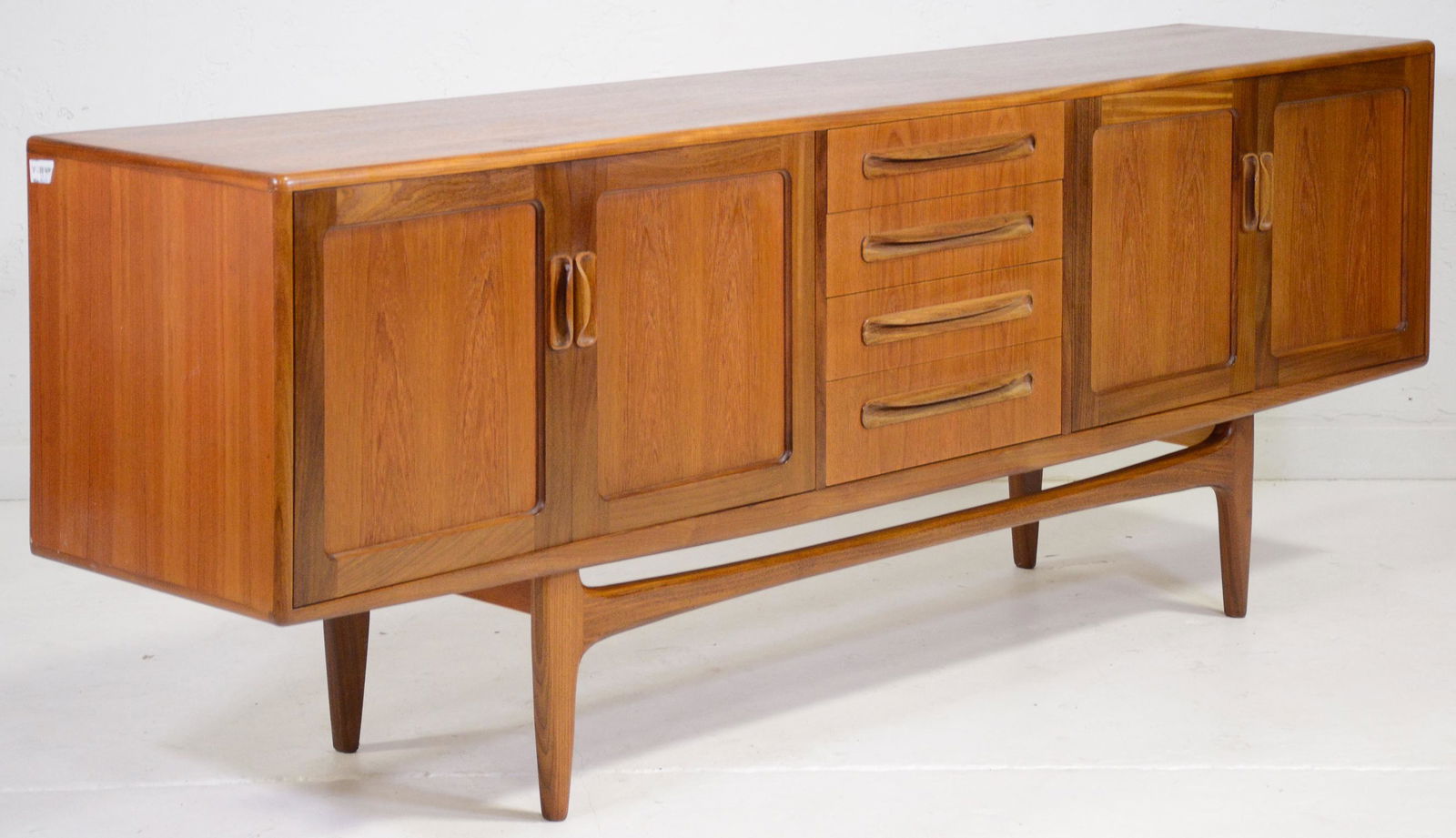 Teak Mid Century Modern Gplan Sideboard (1 of 7)