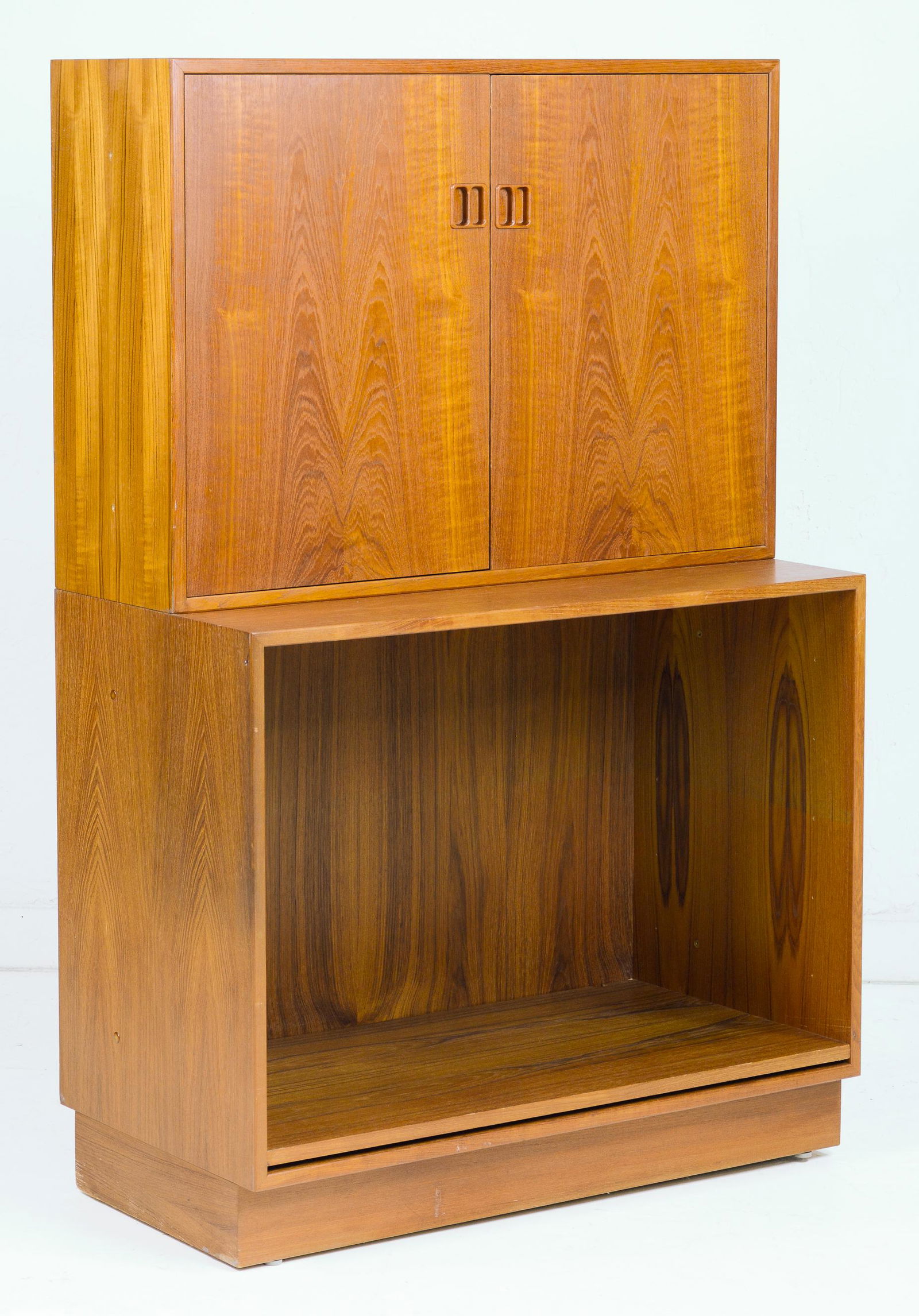 Danish Modular Cocktail Cabinet - Horsens / Hjornebo (1 of 2)