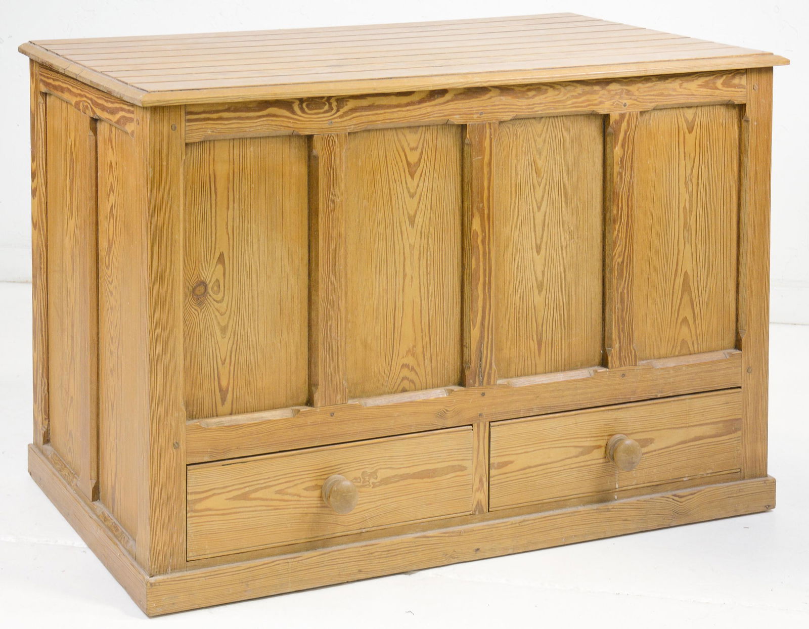 Large Pine Blanket Chest / Trunk With 2 Drawers (1 of 3)