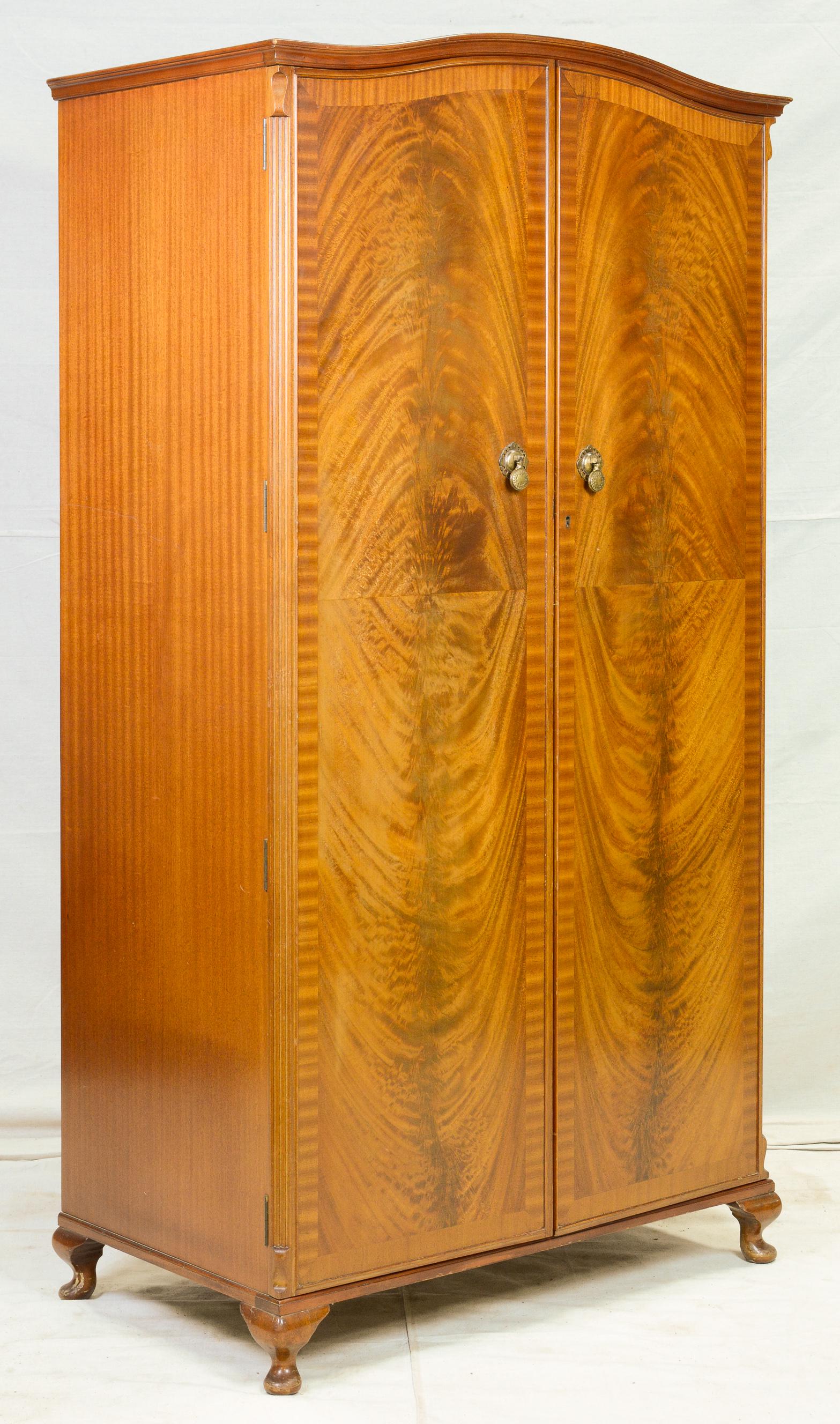 British Walnut Fitted Gentleman (1 of 2)