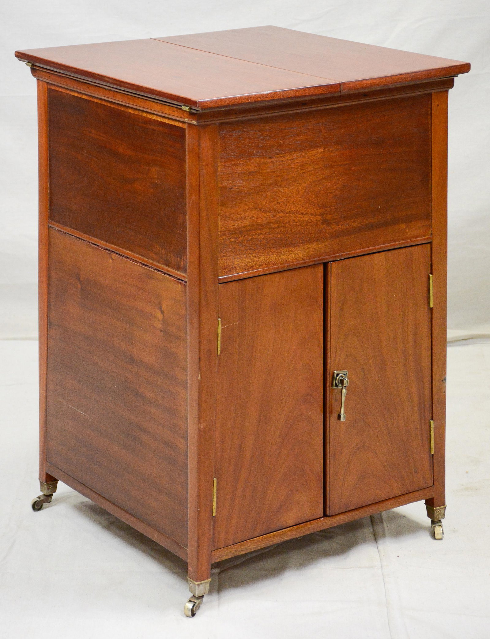 Pop Up British Mahogany Cocktail Cabinet with Glasses: Mahogany Cocktail Cabinet with pop up section & glasses - 30 in tall x 20 x 21
