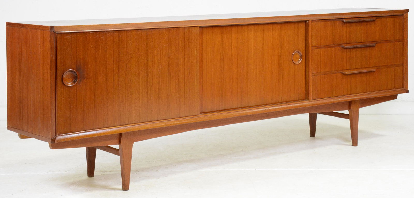 Mid Century Modern Sideboard - Fristho c.1960-70 (1 of 8)
