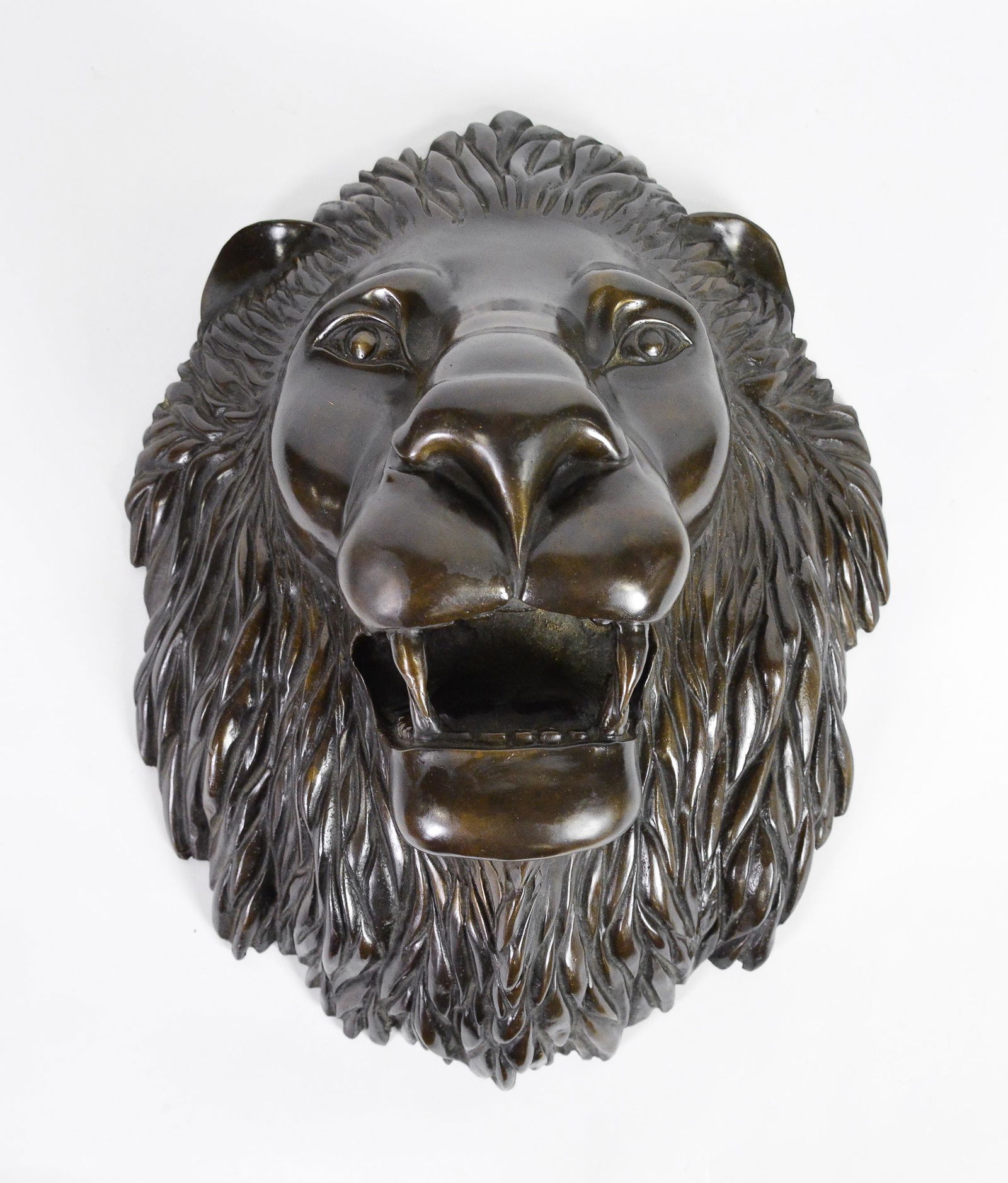 Metal Lion Face Wall Mount (1 of 3)
