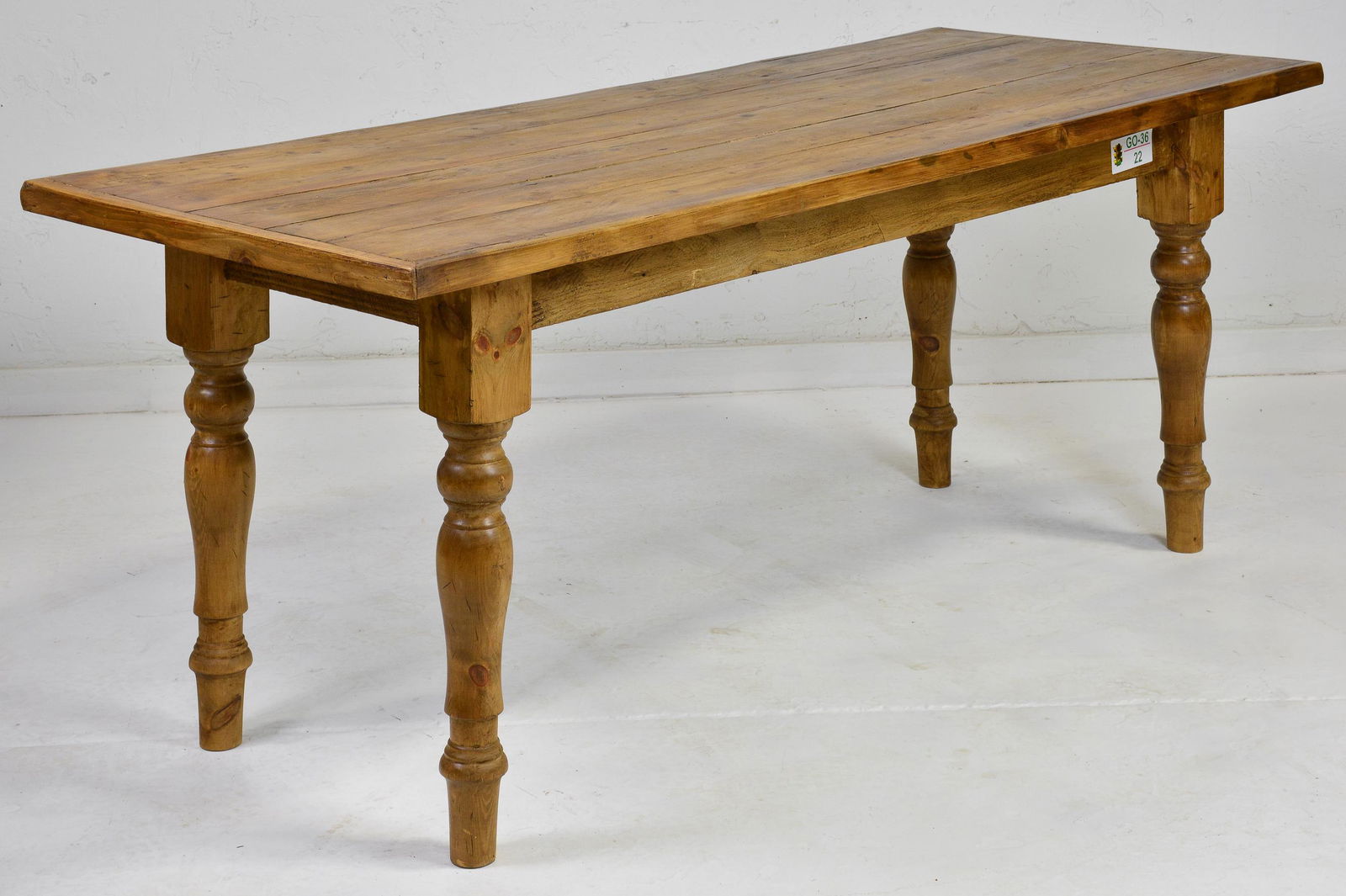 British Pine Farm House Table With Turned Legs (1 of 4)
