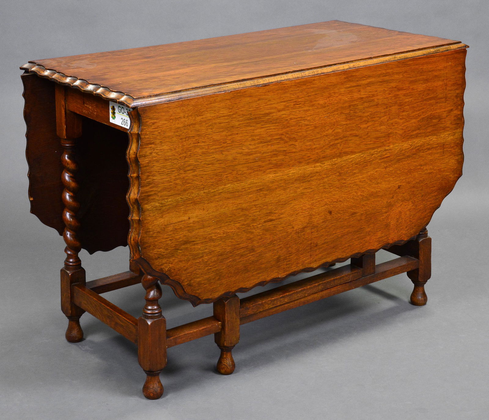 Oak Barley Twist Scalloped Edge  Drop Leaf Table  #1 (1 of 2)