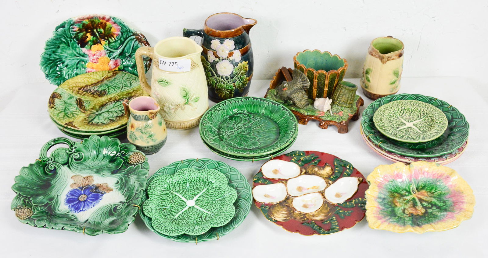 20pcs Assorted Majolica Pitchers & Plates (1 of 4)