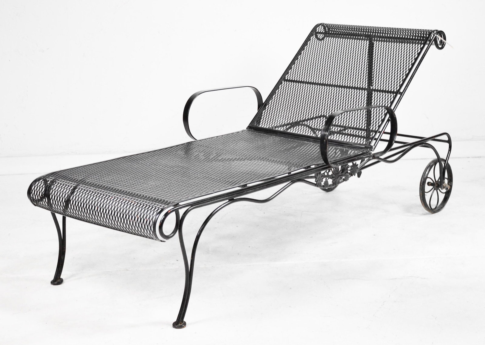 Black Metal Mesh Seat Lounge Recliner: Black Metal Mesh Seat Lounge Recliner - 22 in tall x 74 x 30 (measurements are for when flat)