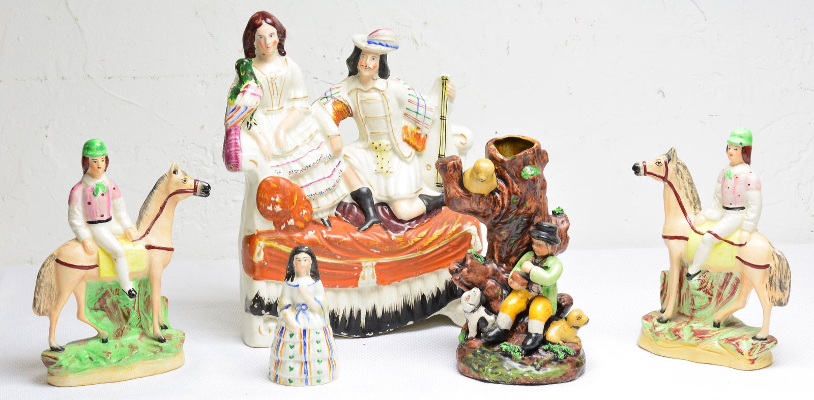 5pcs Assorted Small Staffordshire Figures (1 of 4)