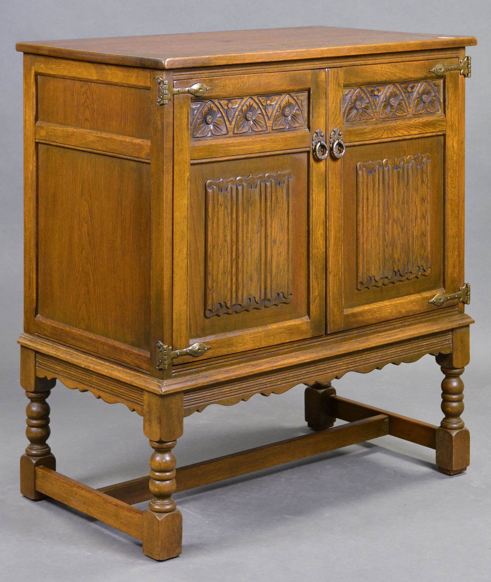 British Oak 2 Door Cupboard (1 of 2)