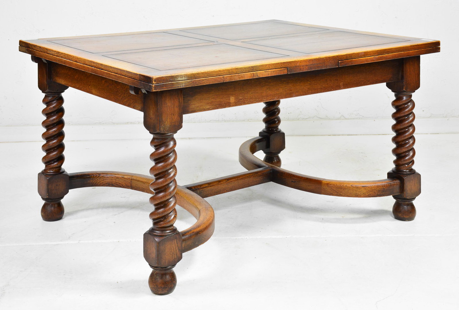 Large Oak Draw Leaf Table with Twisted Legs: Large English Oak Draw Leaf Table with Twisted Legs - 34 in tall x 54 x 42, leaves are 22 inches each