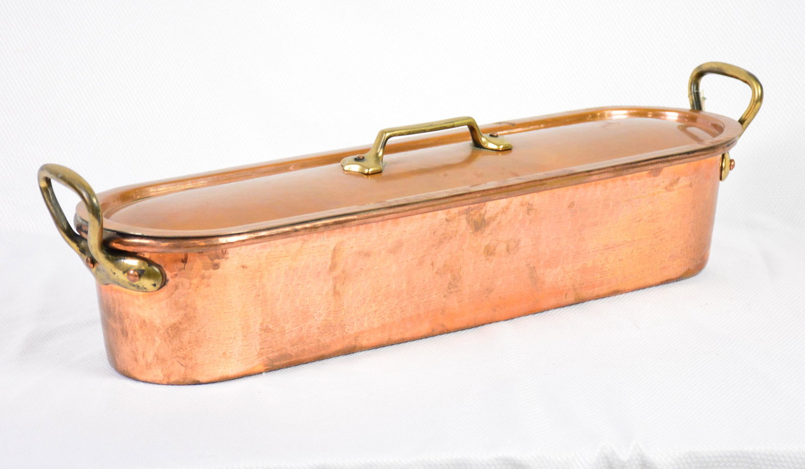 Copper Fish Kettle / Steamer With Insert: Copper Fish Kettle / Steamer with Insert - 7 in tall x 27 x 8